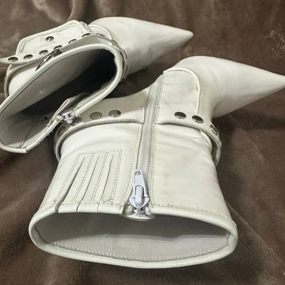 NWOT Jeffrey Campbell Stash White Crinkle Patent Leather Stiletto Ankle Boots - Picture 8 of 9